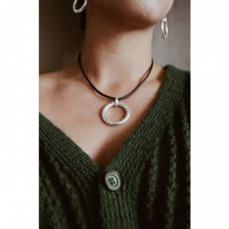 Secret de cuir n°169 ras de cou noir