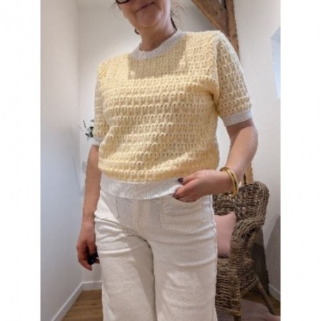 PULL SANS MANCHES BLANC